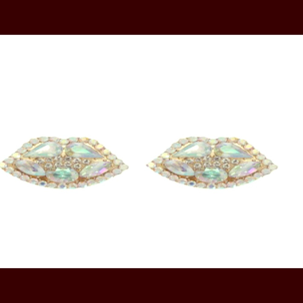 Jewelz byTraci Lynn Read My Lip Earrings